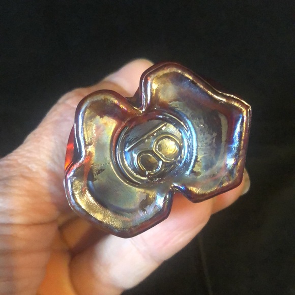 Carnival glass boy in overalls 4” marked “H” and 8 excellent VTG condition - Picture 2 of 8